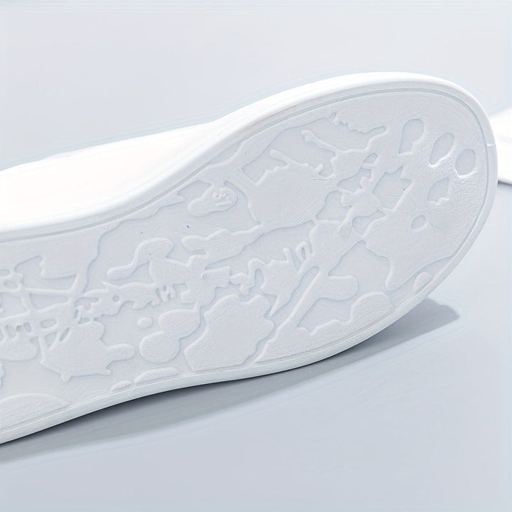 Baskets blanches chic confort léger